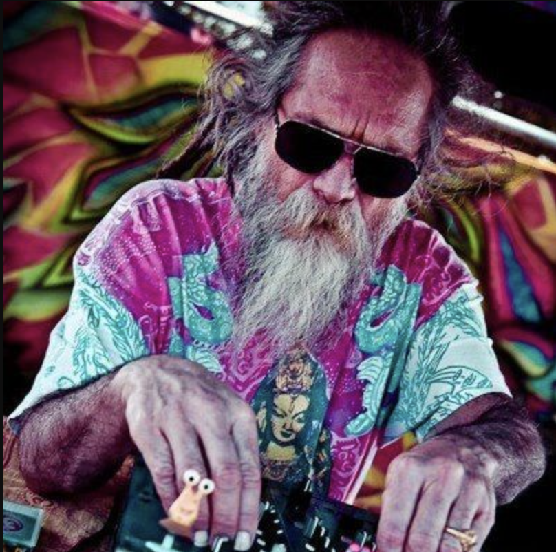imagen de goa meditando 